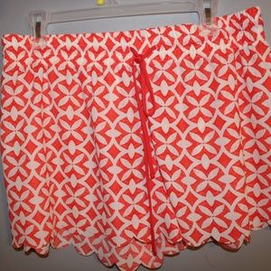 Drawstring Scallop Shorts